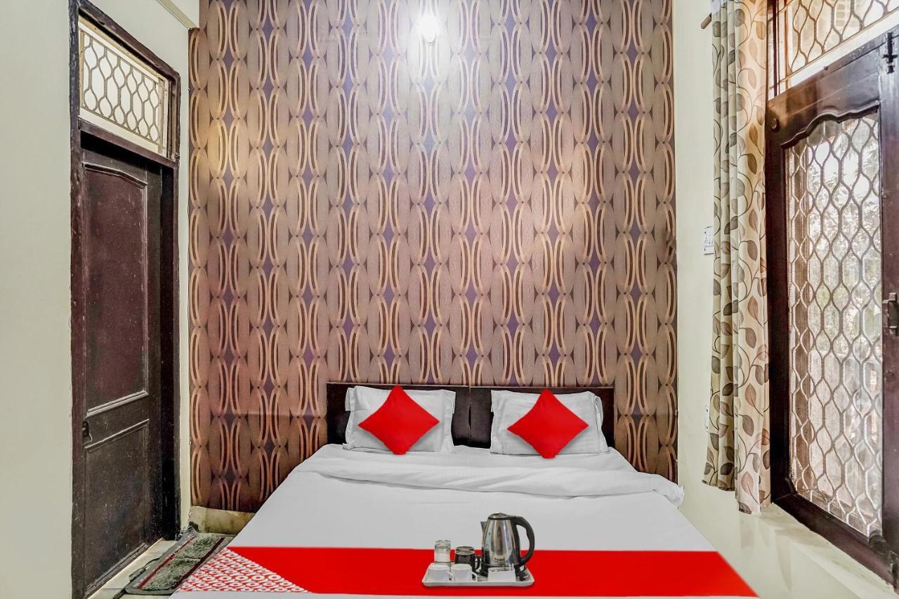 Hotel Oyo Flagship 70209 Alpha One à Greater Noida Extérieur photo