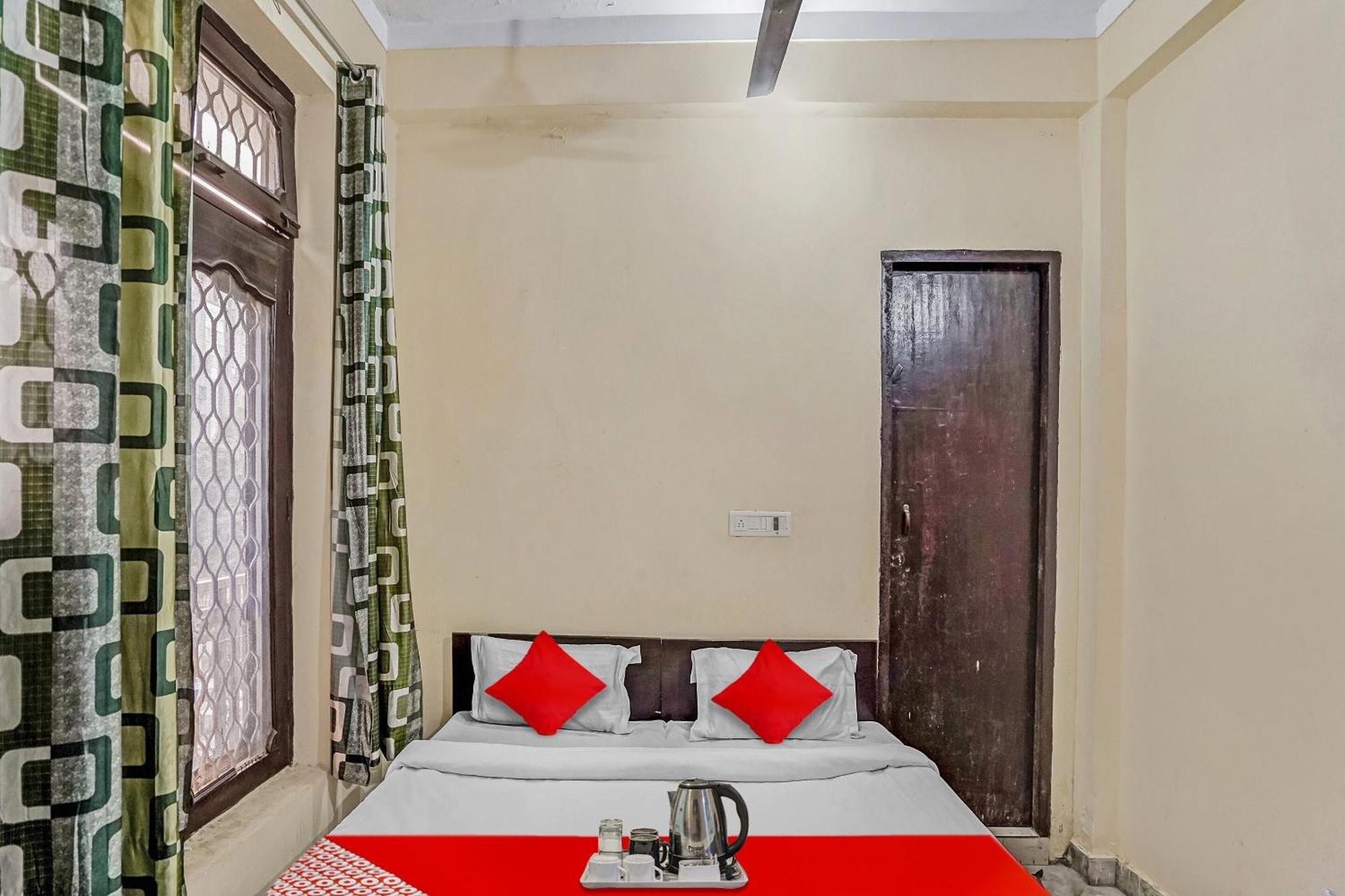 Hotel Oyo Flagship 70209 Alpha One à Greater Noida Extérieur photo