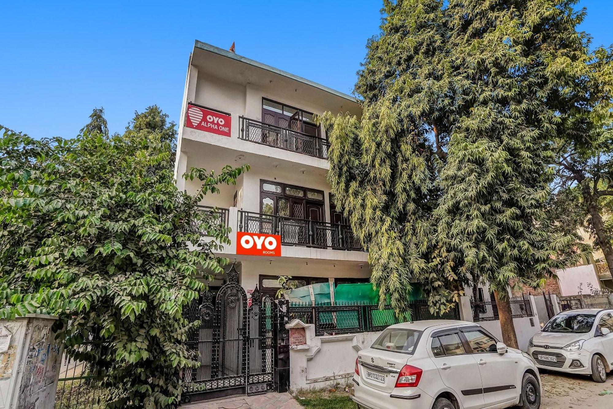 Hotel Oyo Flagship 70209 Alpha One à Greater Noida Extérieur photo