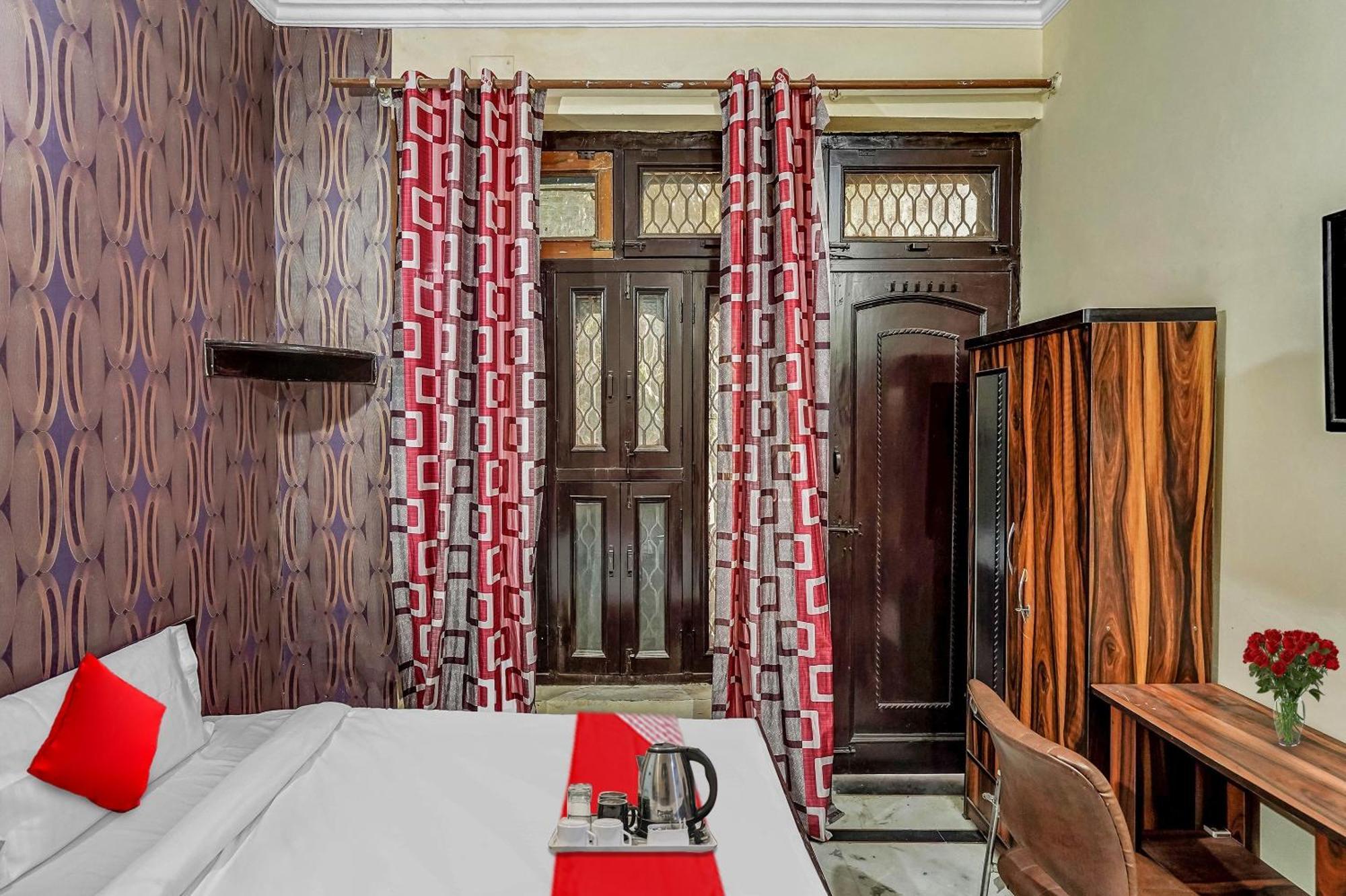 Hotel Oyo Flagship 70209 Alpha One à Greater Noida Extérieur photo